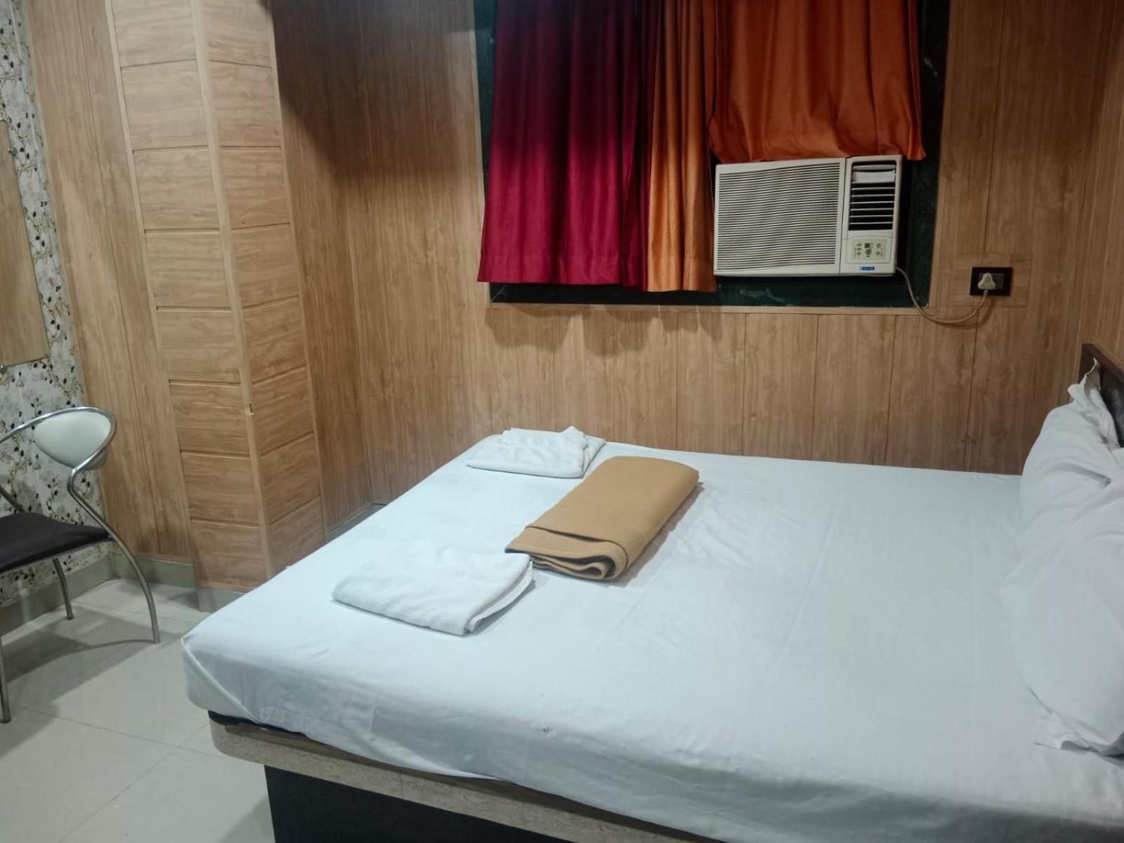 Shubham Residency Mahape Hotel Navi Mumbai Buitenkant foto