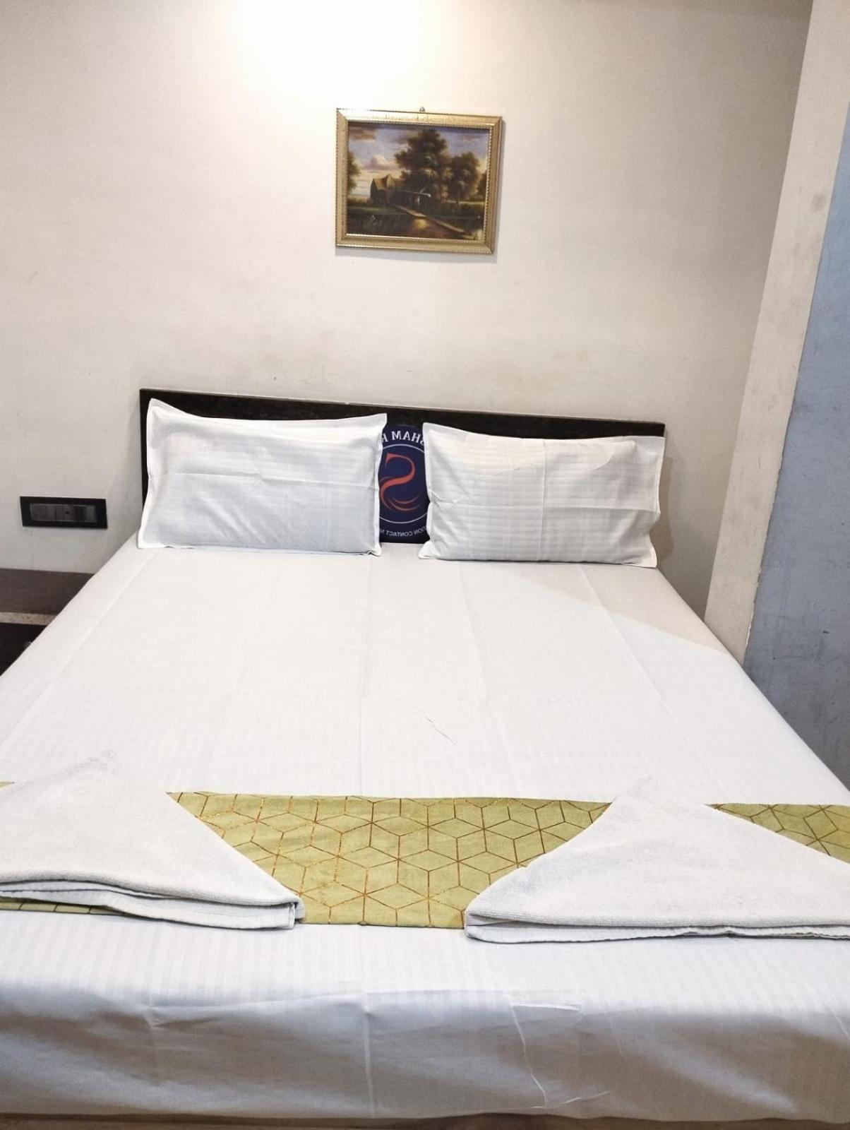 Shubham Residency Mahape Hotel Navi Mumbai Buitenkant foto