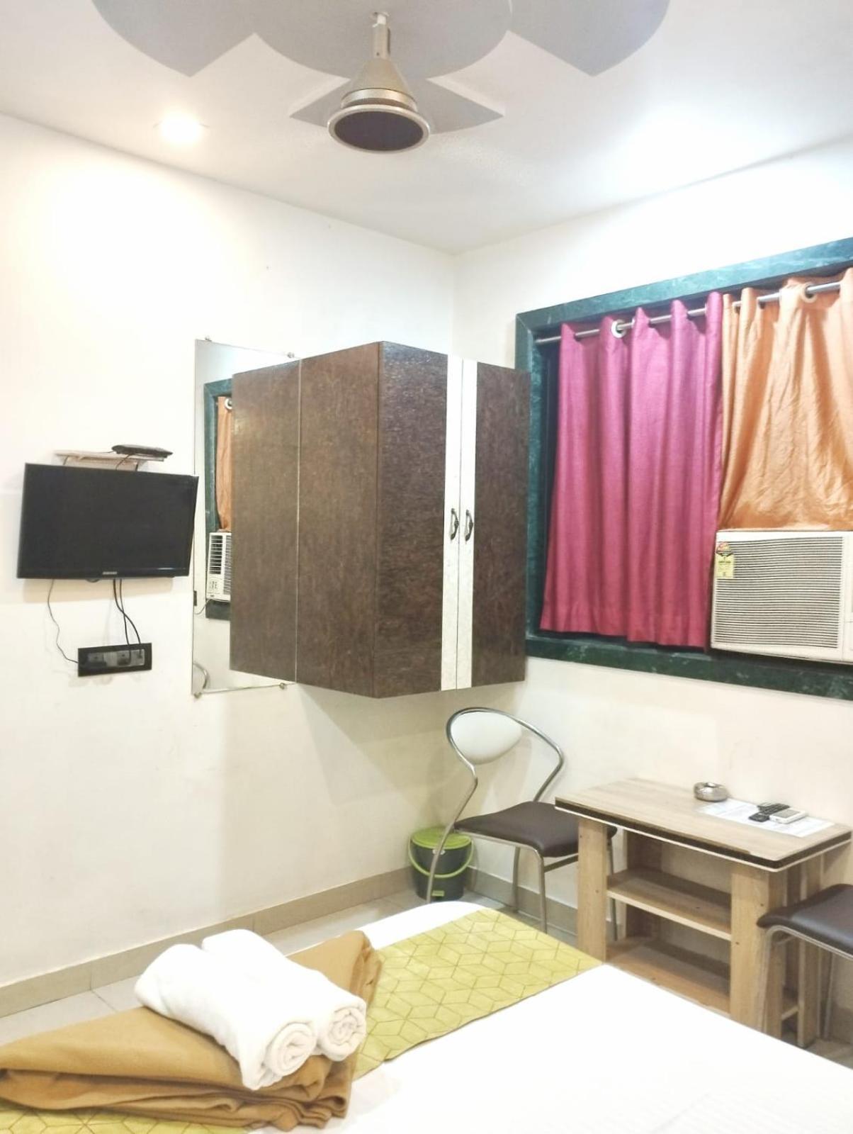 Shubham Residency Mahape Hotel Navi Mumbai Buitenkant foto